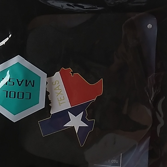 Texas Mask Non Medical in Black, Red, Blue & White with ear loops Brand New - Picture 2 of 3